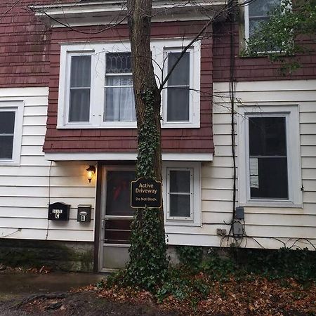 Large Bakery Apartment - Central Downtown Location Fredonia ภายนอก รูปภาพ
